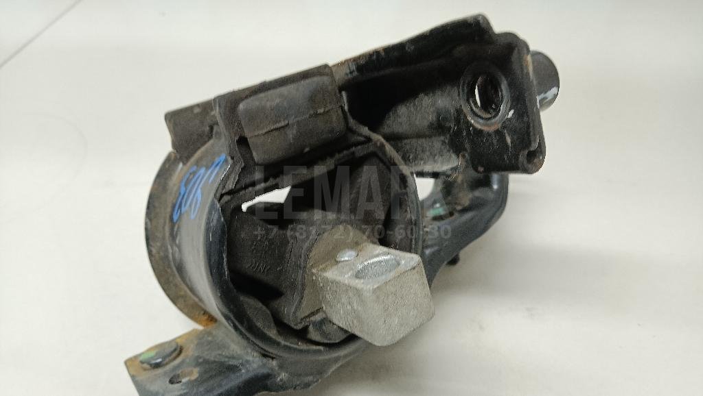 Опора КПП левая