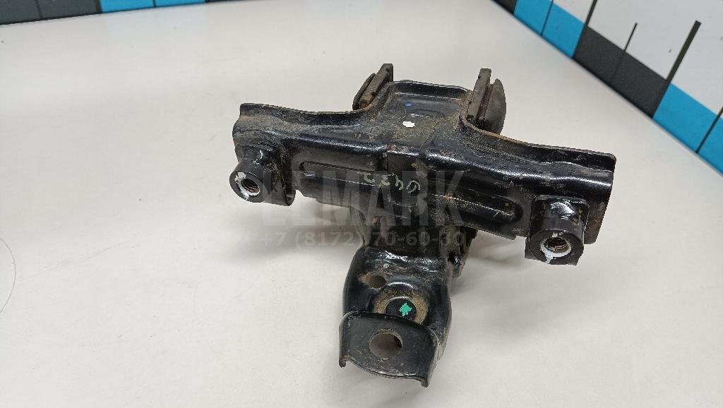 Опора КПП левая