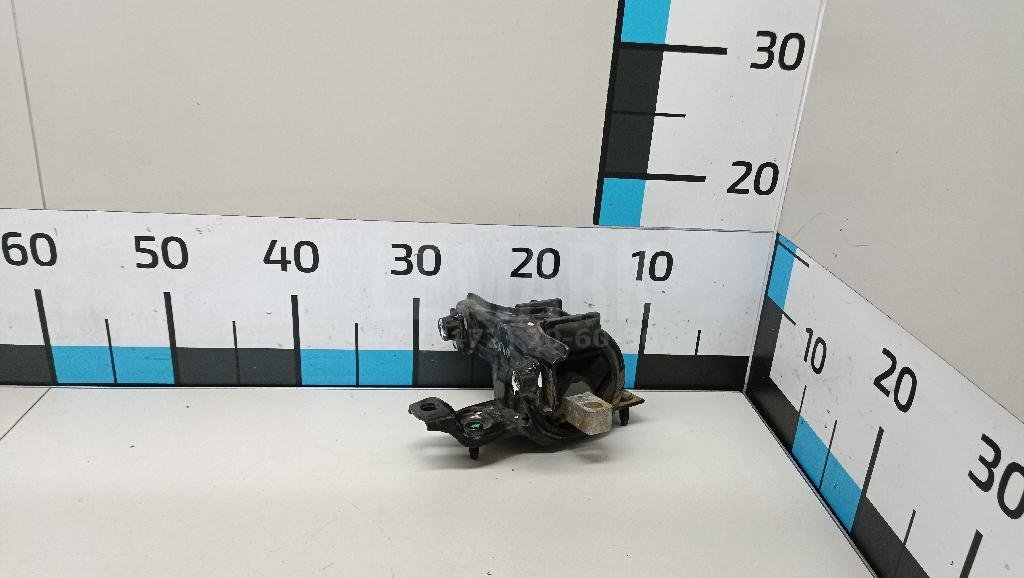 Опора КПП левая