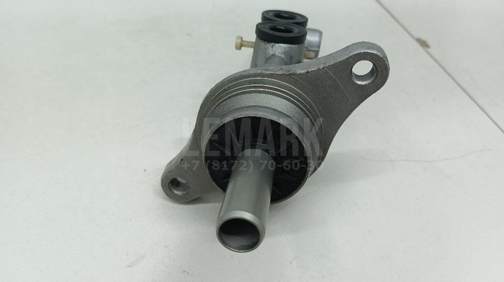 Цилиндр тормозной главный