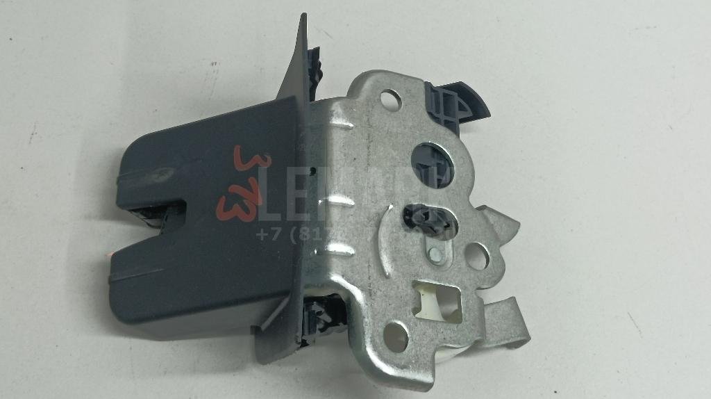 Замок багажника