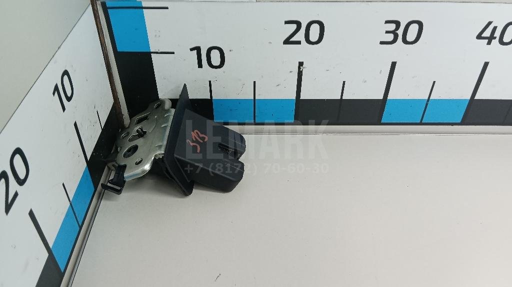 Замок багажника