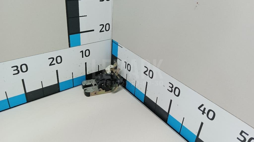 Замок багажника