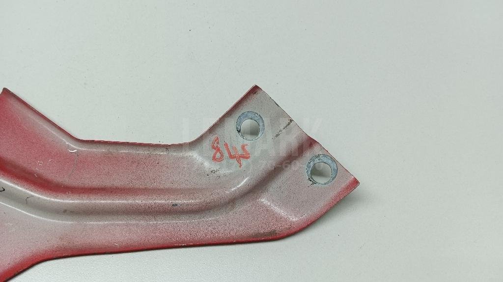 Кронштейн крепления крыла