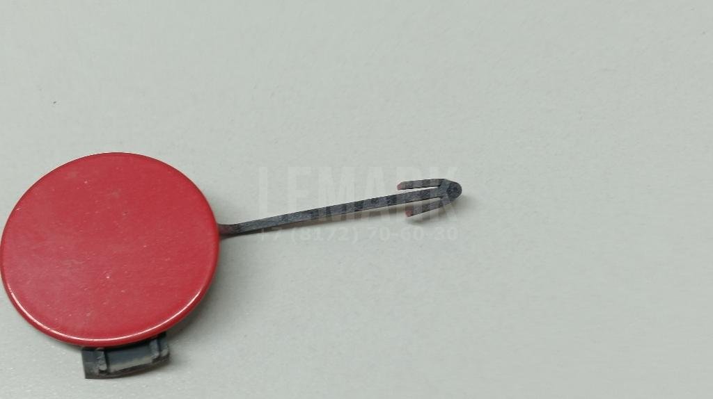 Заглушка буксировочного крюка