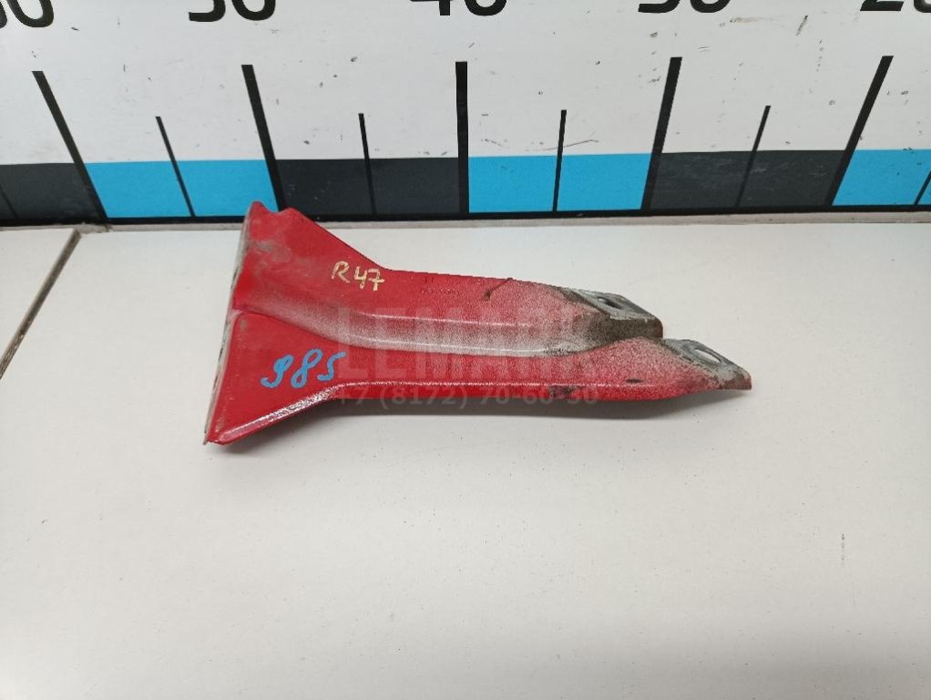 Кронштейн крепления крыла