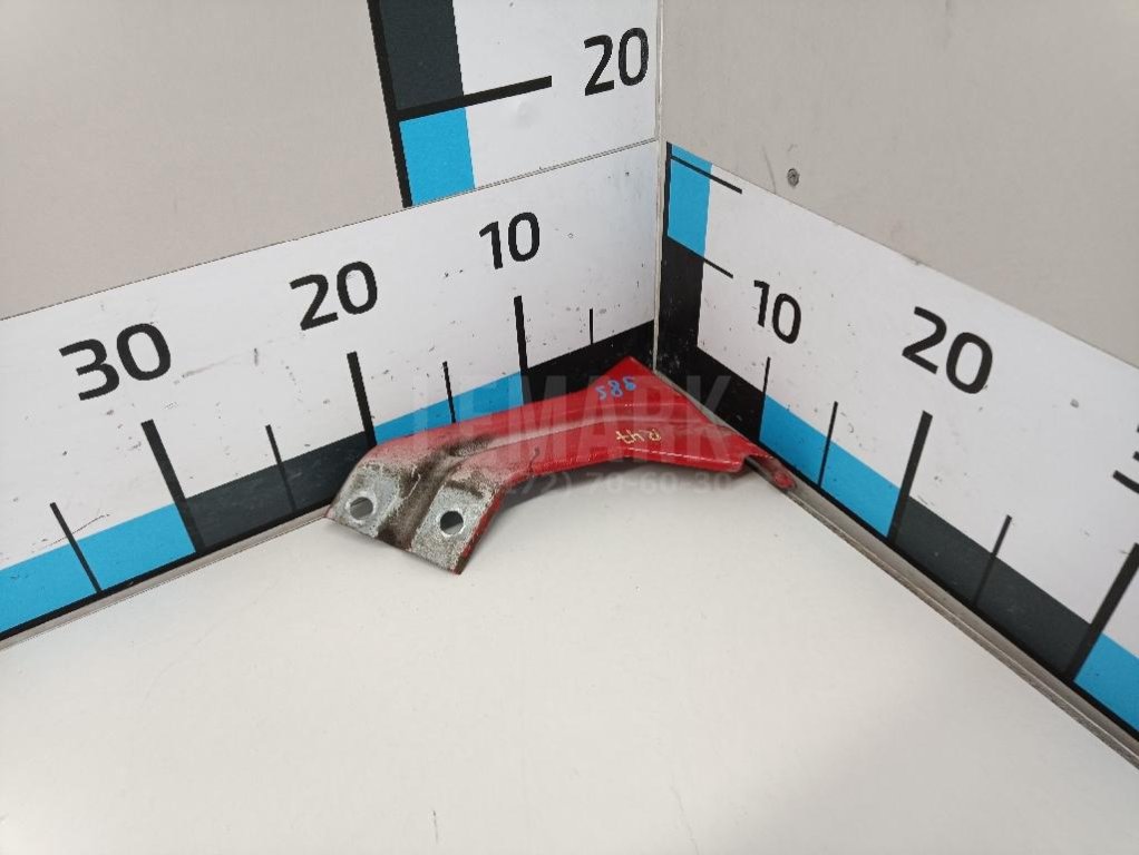 Кронштейн крепления крыла