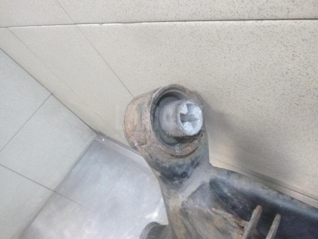 Балка задняя