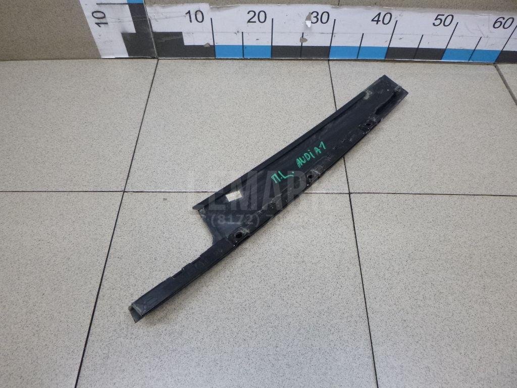 Накладка двери передней левой