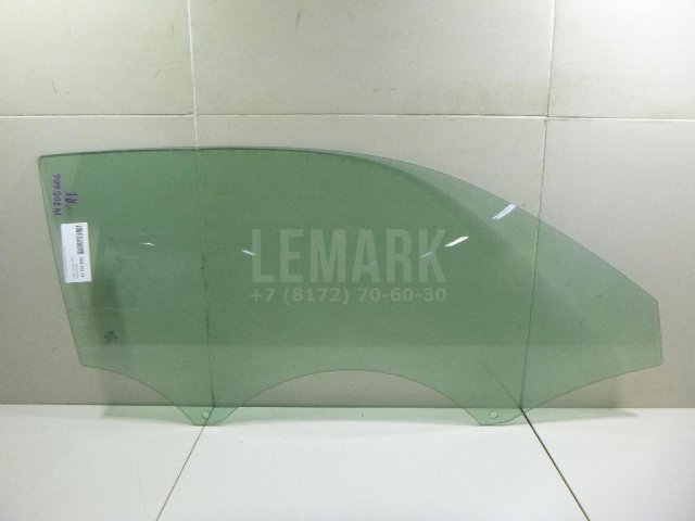 Стекло двери передней правой