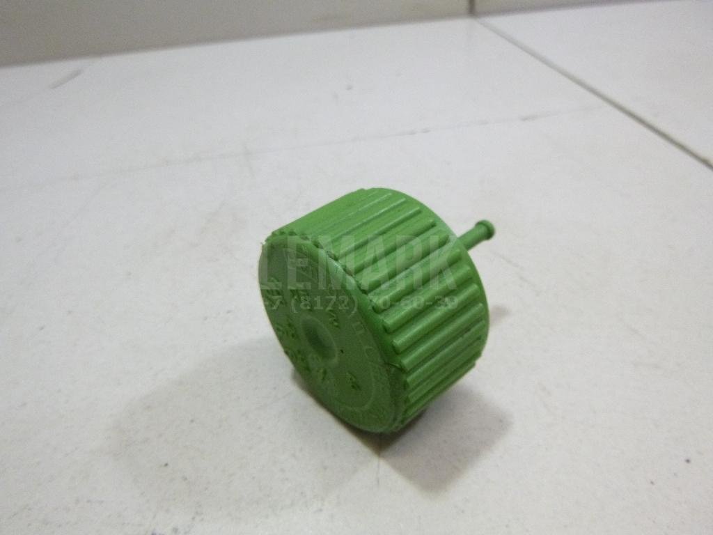 Крышка бачка гидроусилителя