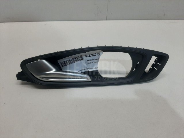 Ручка двери передней внутренняя левая