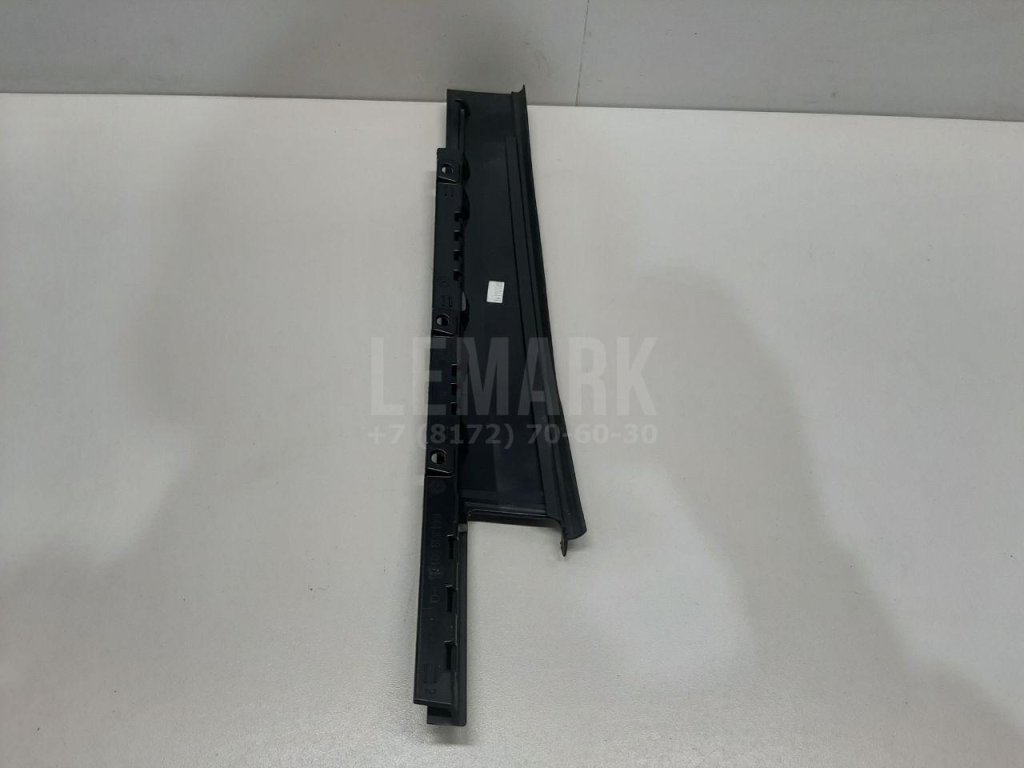 Накладка двери задней левой