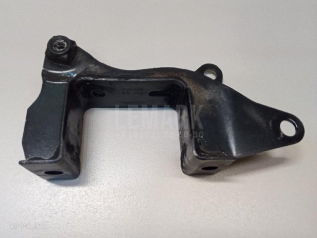 Кронштейн КПП левый