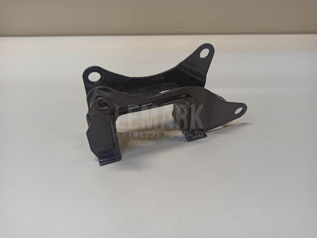 Кронштейн КПП левый для  Audi A4 [B7] 2005-2007