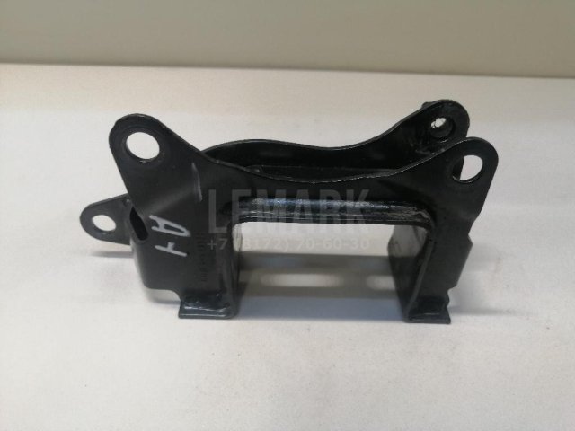 Кронштейн КПП левый