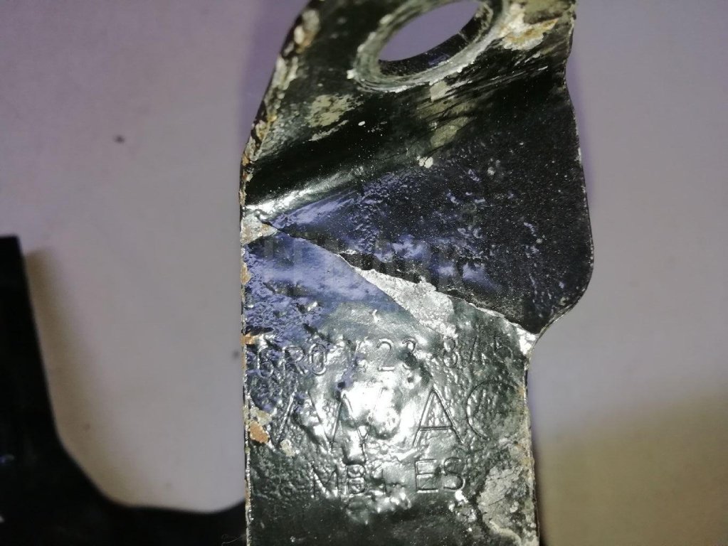 Кронштейн гидроусилителя