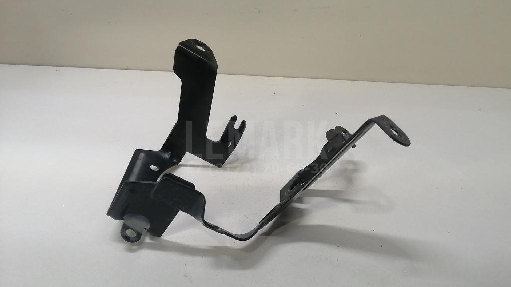 Кронштейн гидроусилителя