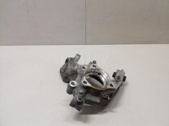 Кулак поворотный задний правый