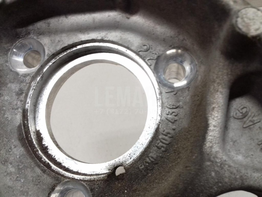 Кулак поворотный задний правый