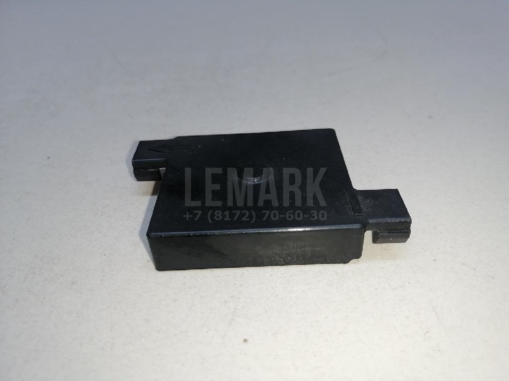 Кожух замка капота