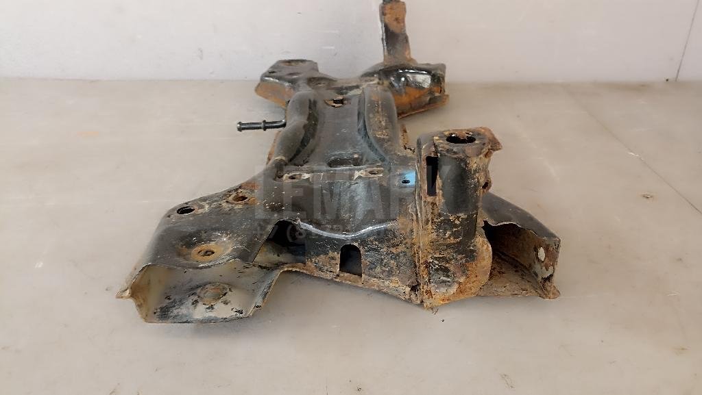 Балка подмоторная