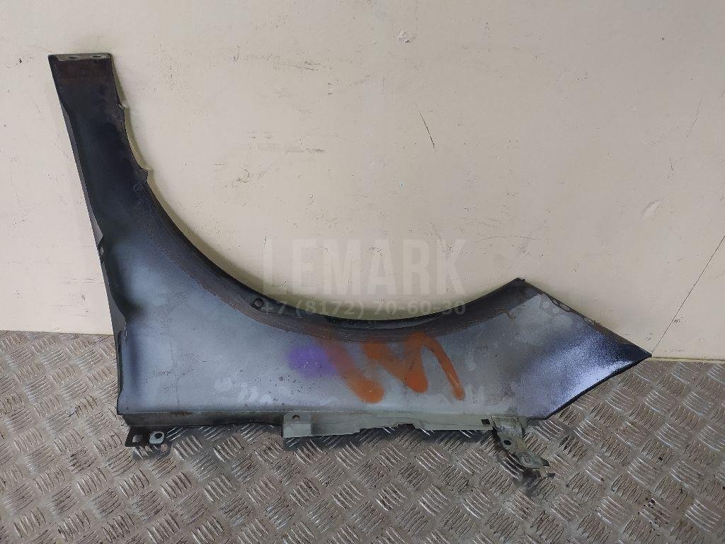 Крыло переднее правое