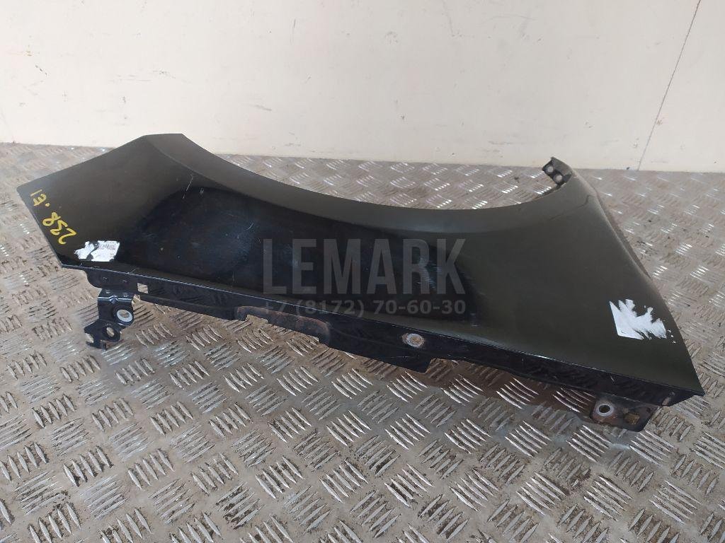 Крыло переднее правое