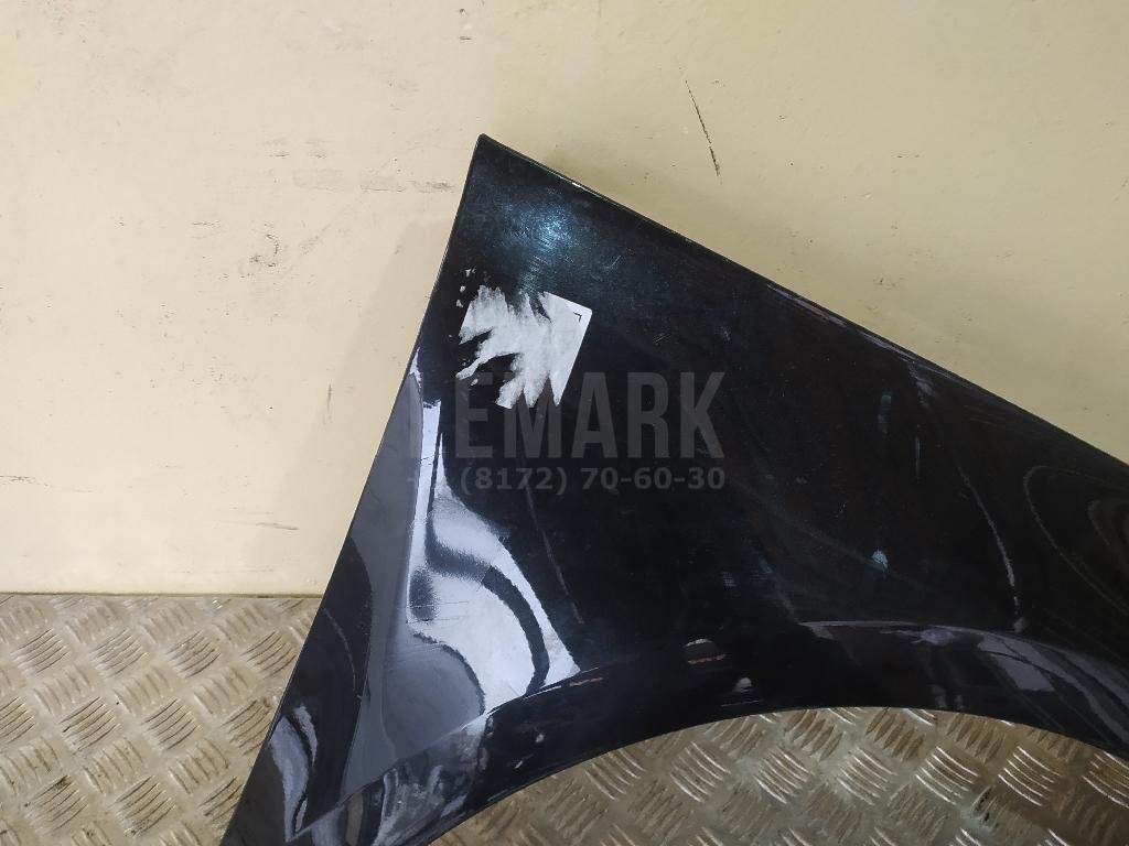 Крыло переднее правое