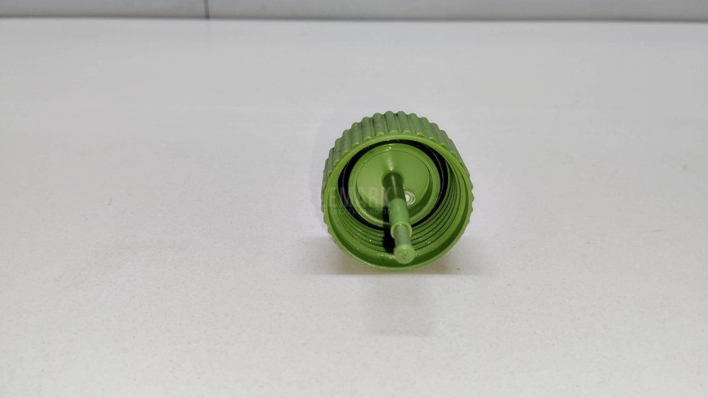 Крышка бачка гидроусилителя