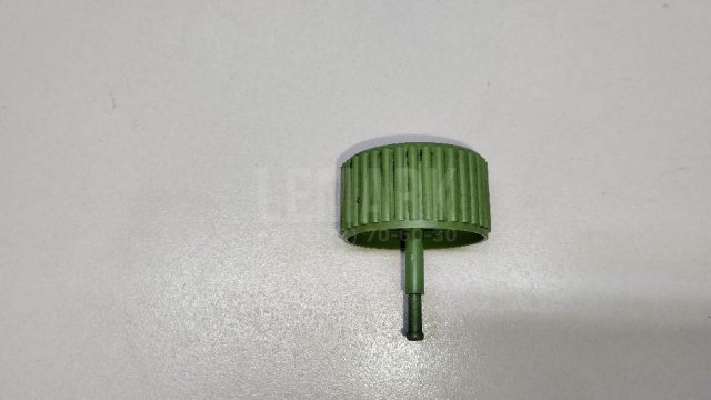 Крышка бачка гидроусилителя