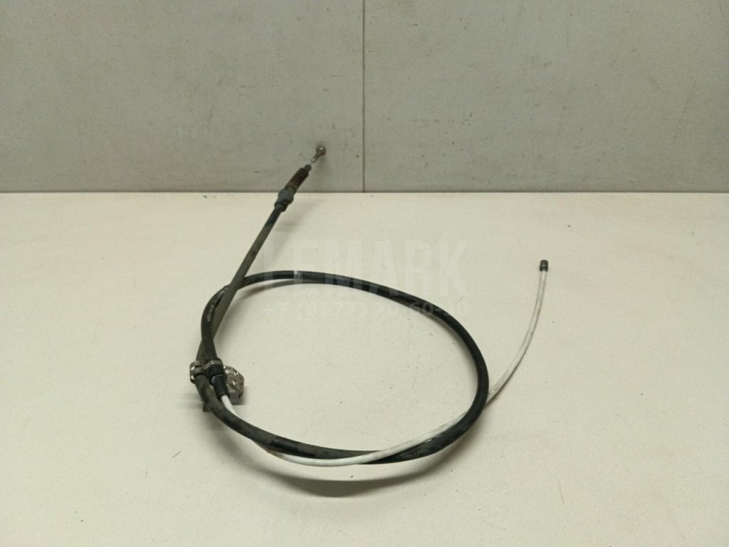 Трос стояночного тормоза