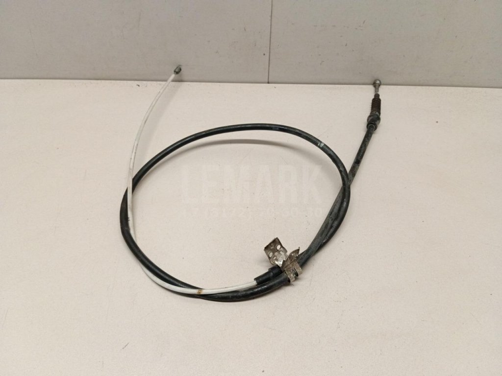 Трос стояночного тормоза