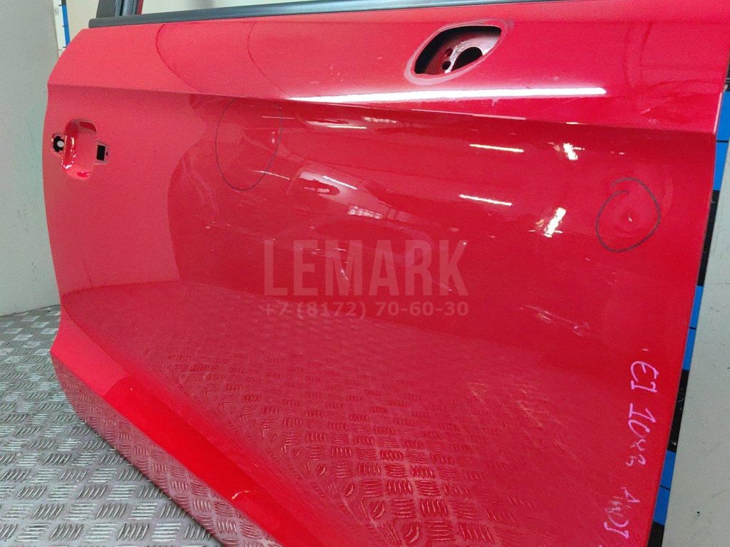 Дверь передняя правая