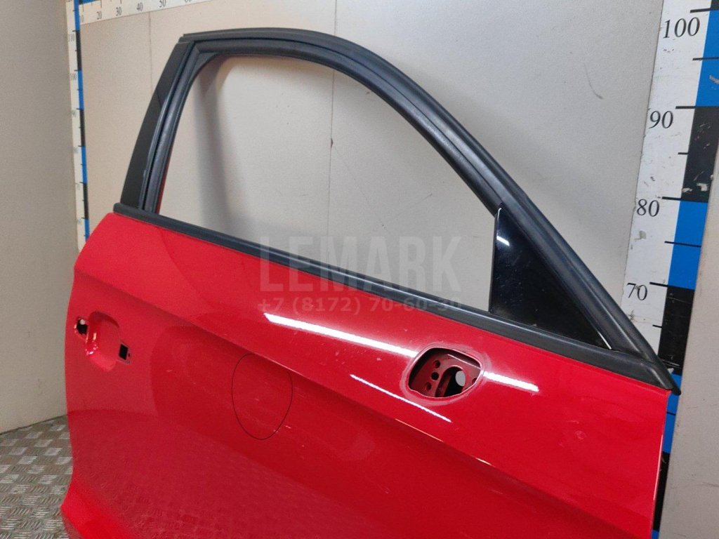 Дверь передняя правая