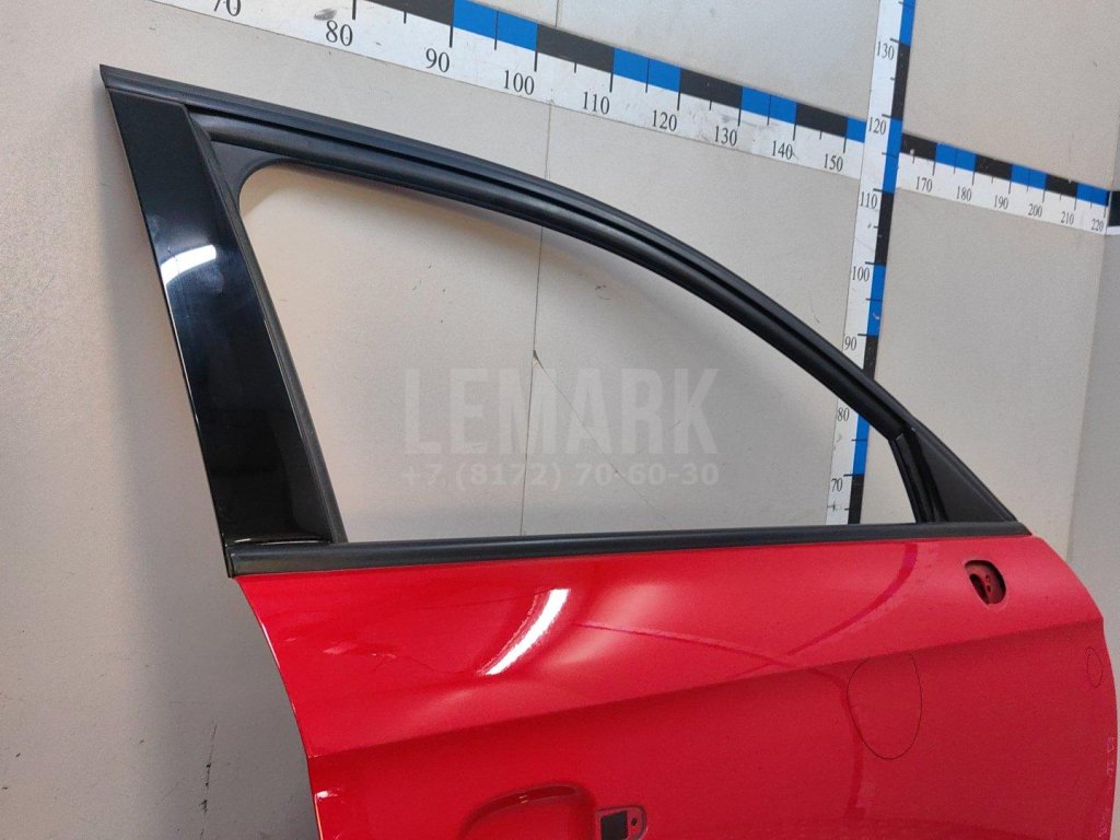 Дверь передняя правая