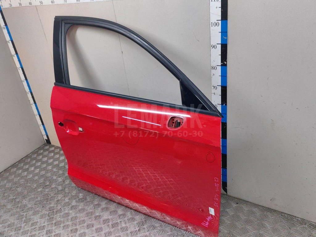 Дверь передняя правая