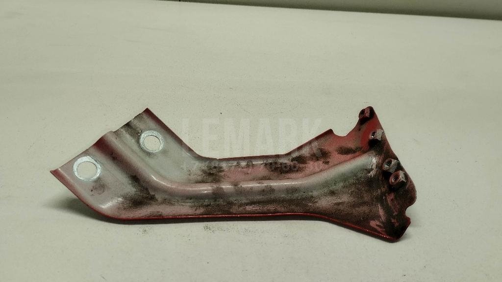 Кронштейн крепления крыла