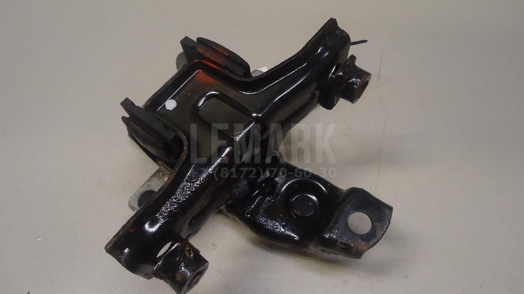 Опора КПП левая