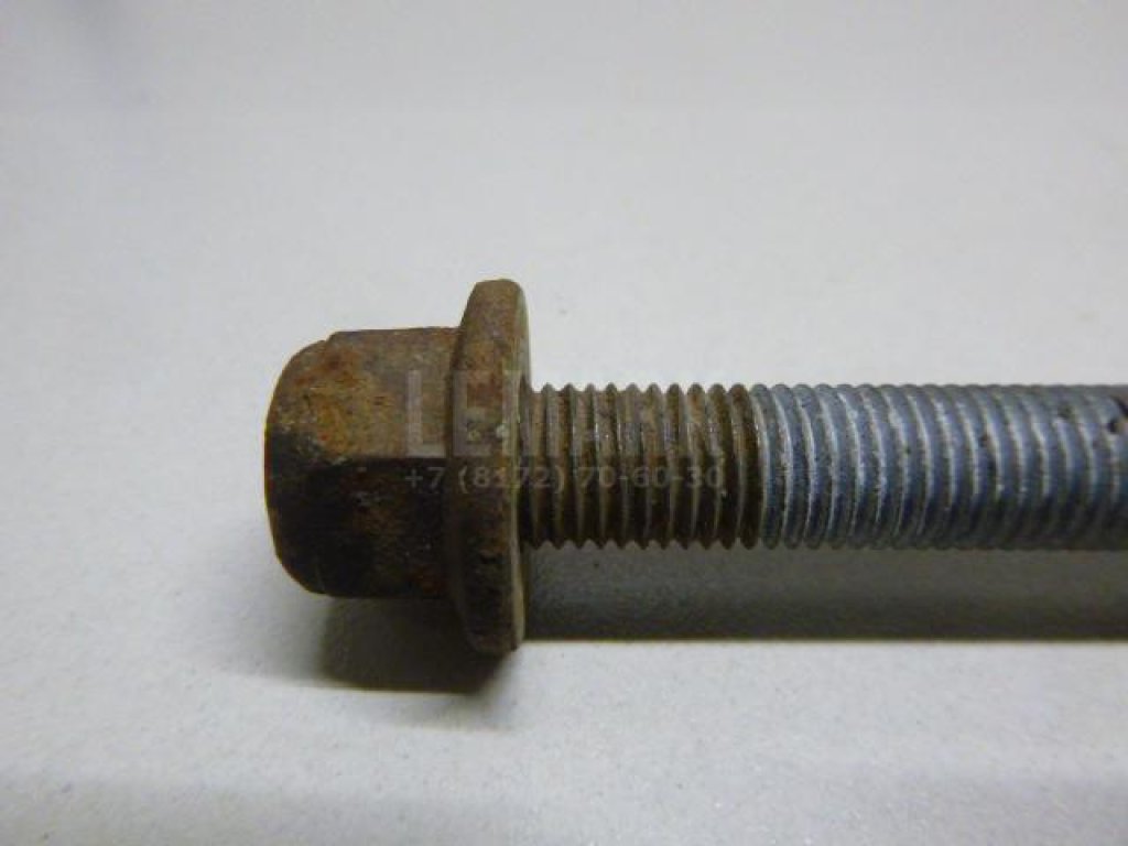 Болт заднего рычага