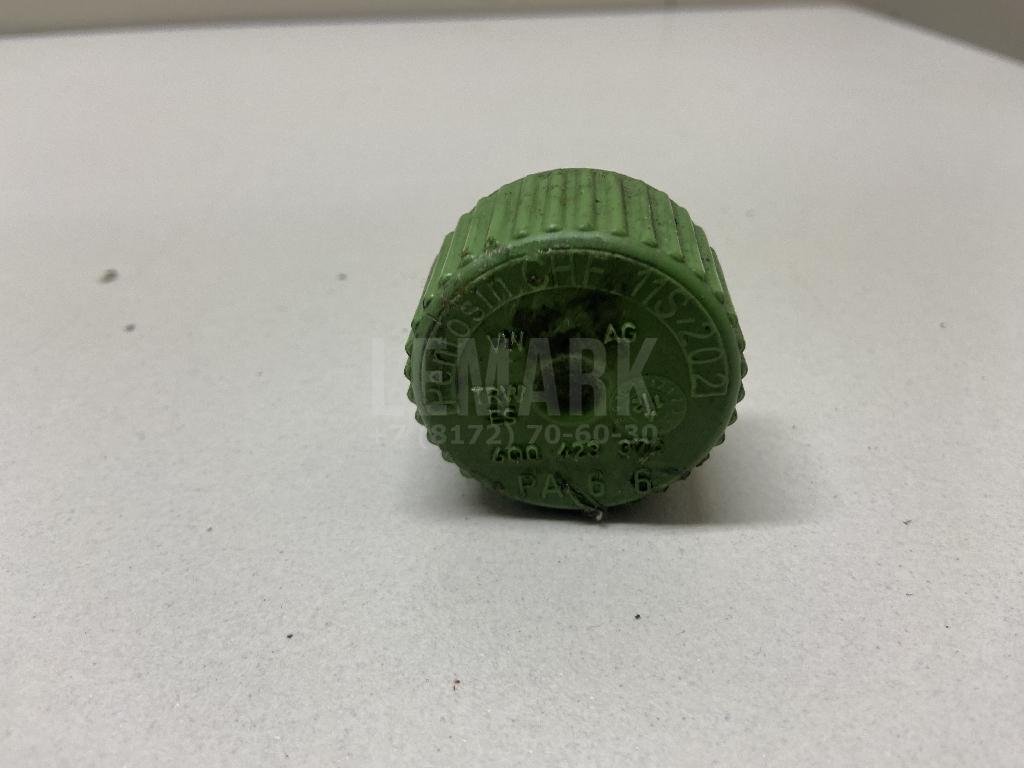 Крышка бачка гидроусилителя