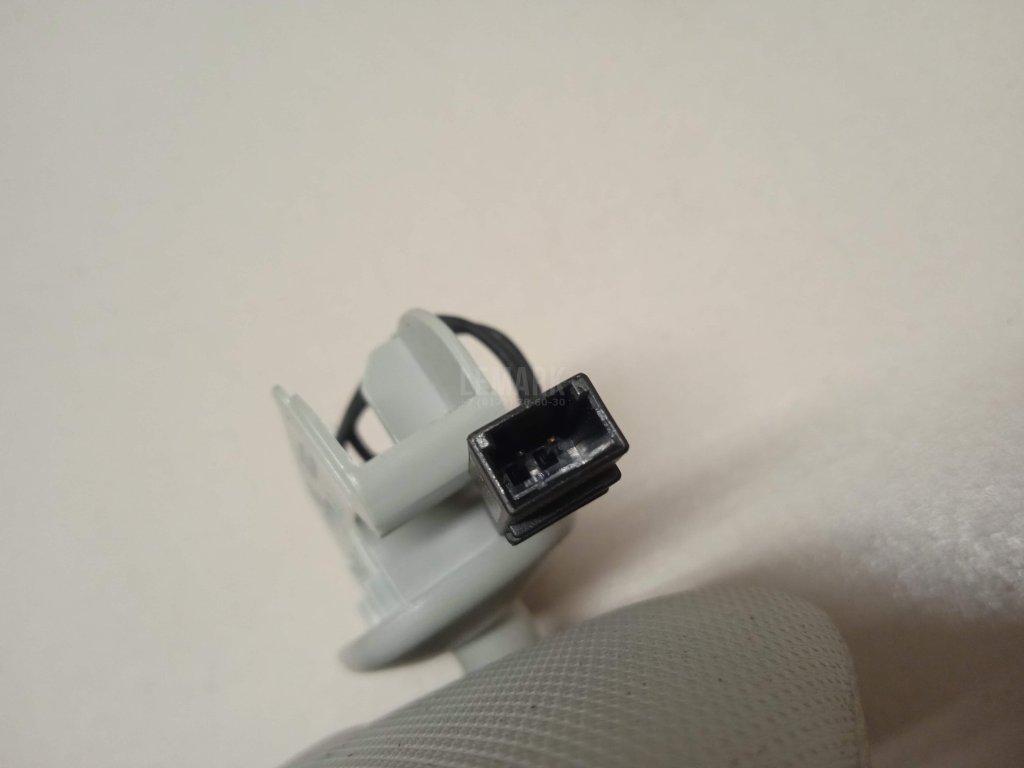 Козырек солнцезащитный (внутри)