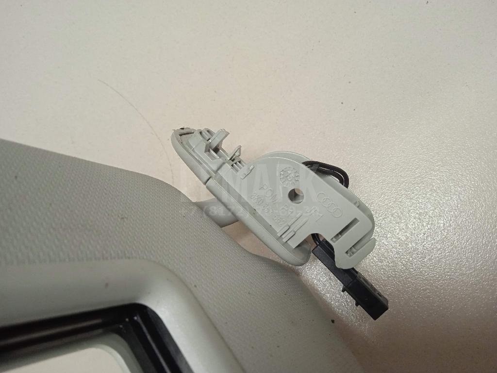 Козырек солнцезащитный (внутри)