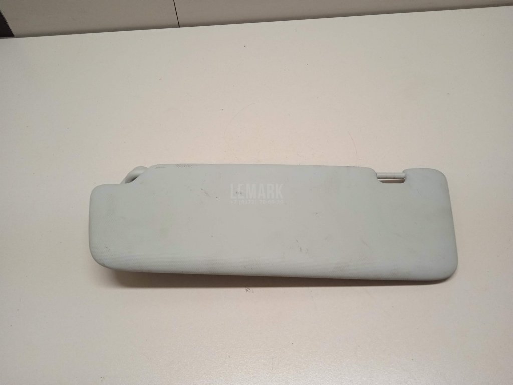 Козырек солнцезащитный (внутри)