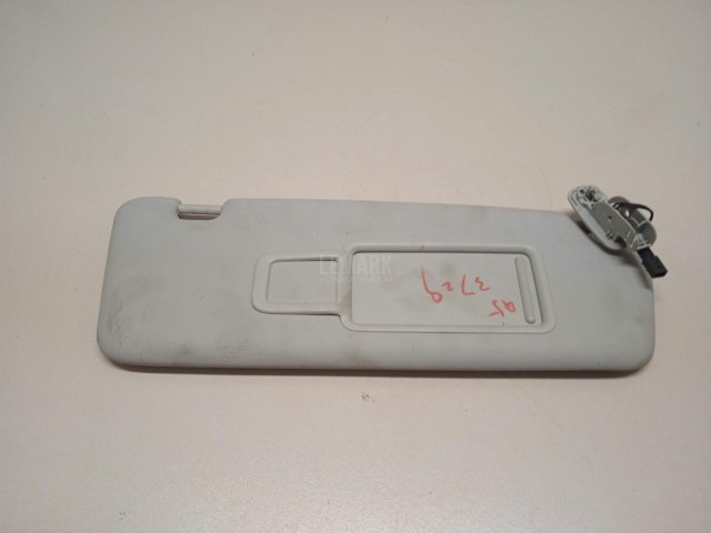 Козырек солнцезащитный (внутри)