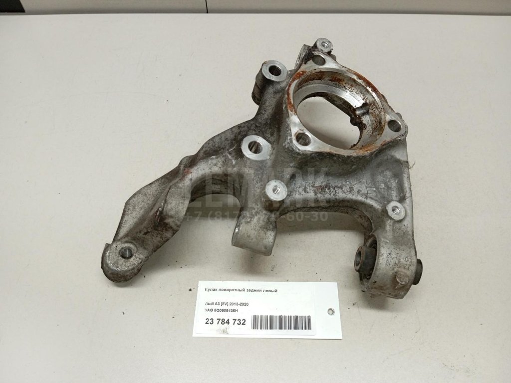 Кулак поворотный задний левый