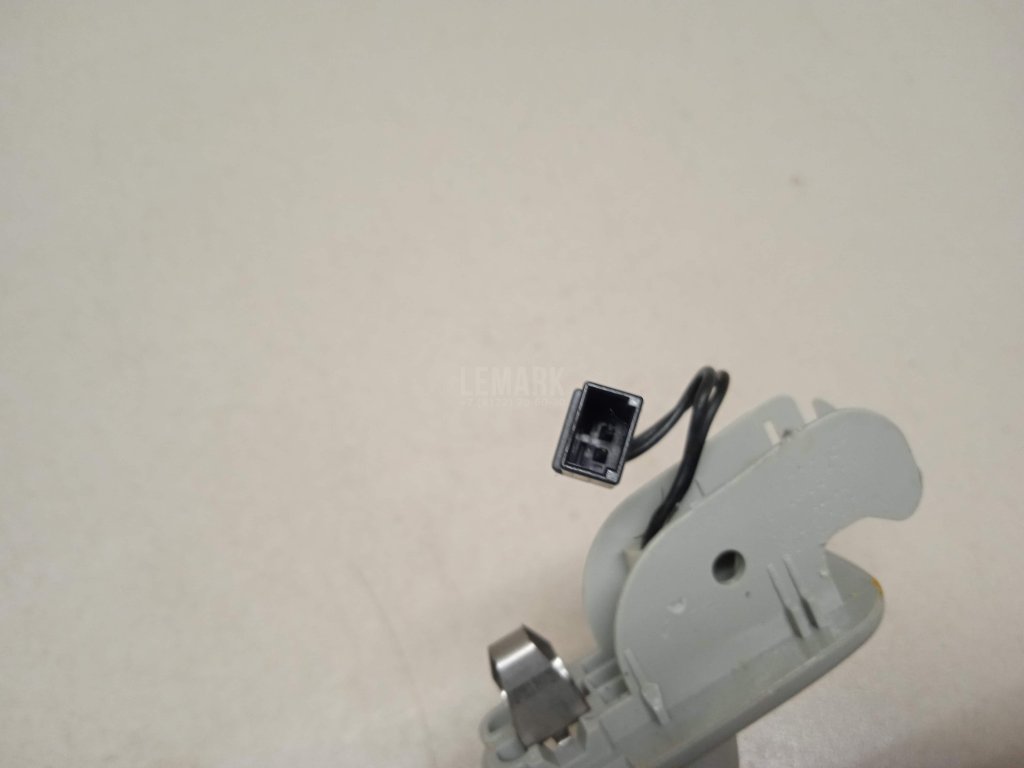 Козырек солнцезащитный (внутри)