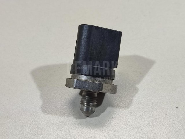 Датчик давления топлива