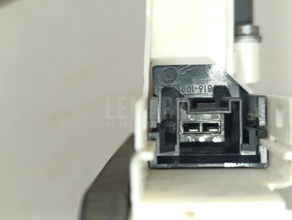 Стеклоподъемник электр. задний правый