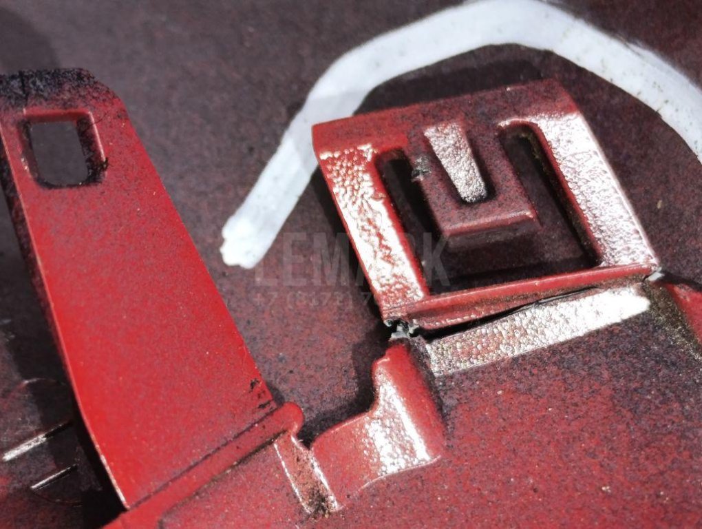 Крышка корпуса зеркала левого